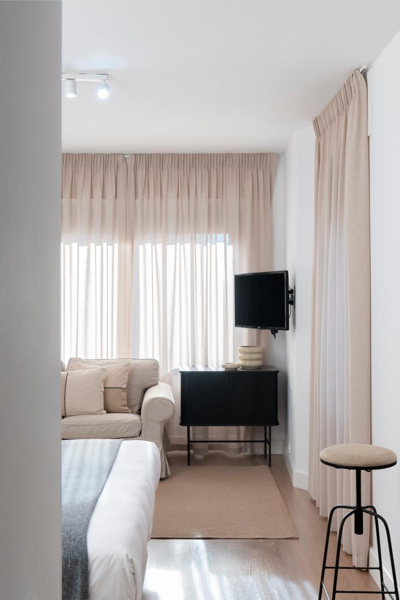 Salado Suites Apartments Seville Exterior photo