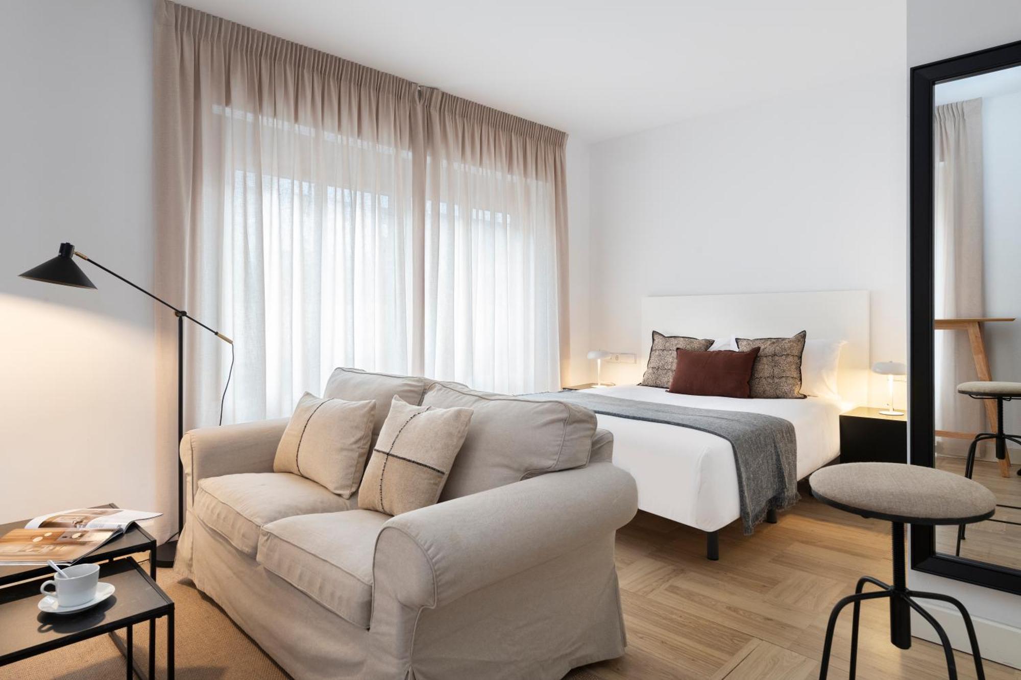 Salado Suites Apartments Seville Exterior photo